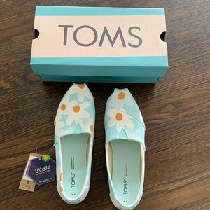 Toms Alpargata Size 6 nwt